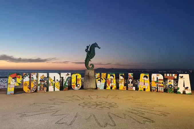 Puerto Vallarta 13 al 16 de Noviembre | 002094